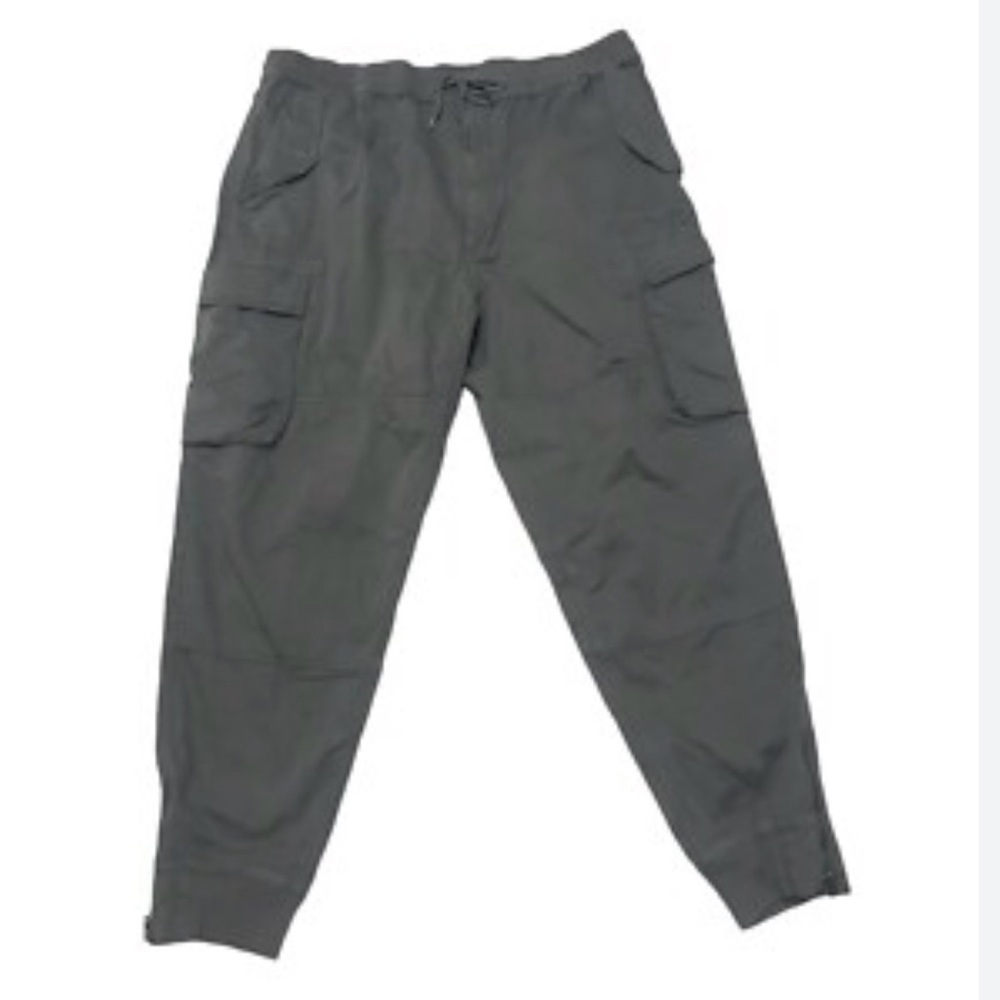 Polo Ralph Lauren Men's Grey Classic Fit
Utility Cargo Jogger Pants Size L